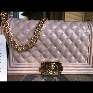 Ladies pale pink purse